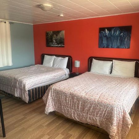 Colonial Motel Chatham-Kent Luaran gambar