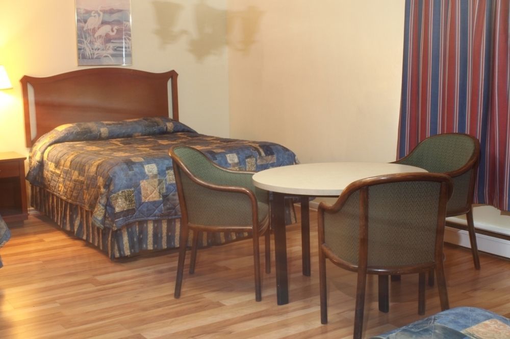 Colonial Motel Chatham-Kent Luaran gambar
