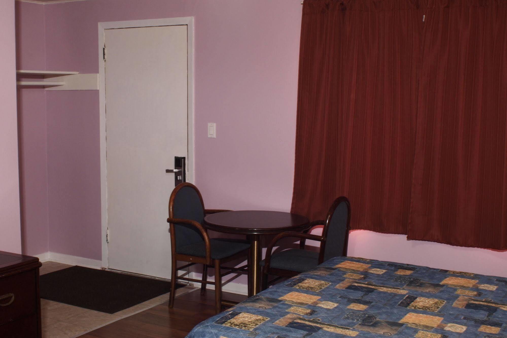 Colonial Motel Chatham-Kent Luaran gambar